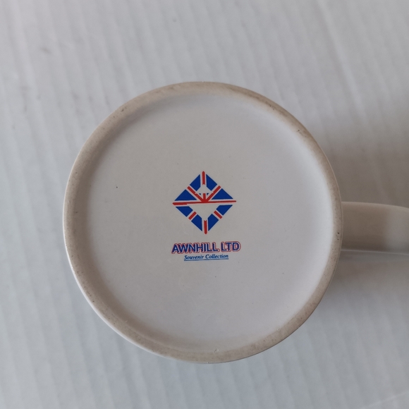 London Coffee Mug Tower Bridge Themed White Cup - Picture 4 of 5